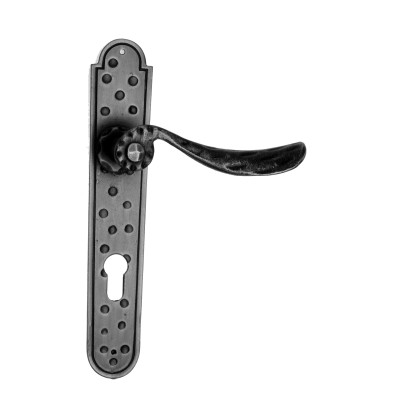 Kovaná kľučka na dvere model 500