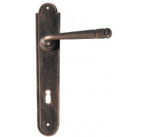 Kovaná kľučka na dvere model 2109