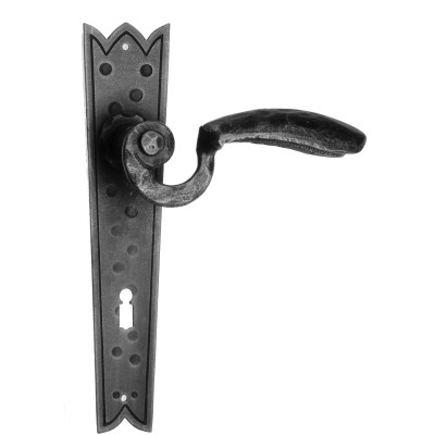 Kovaná kľučka na dvere model 10